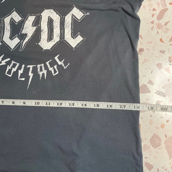 AC/DC High Voltage Band Tee Short Sleeve Size Medium - Picture 5 of 6